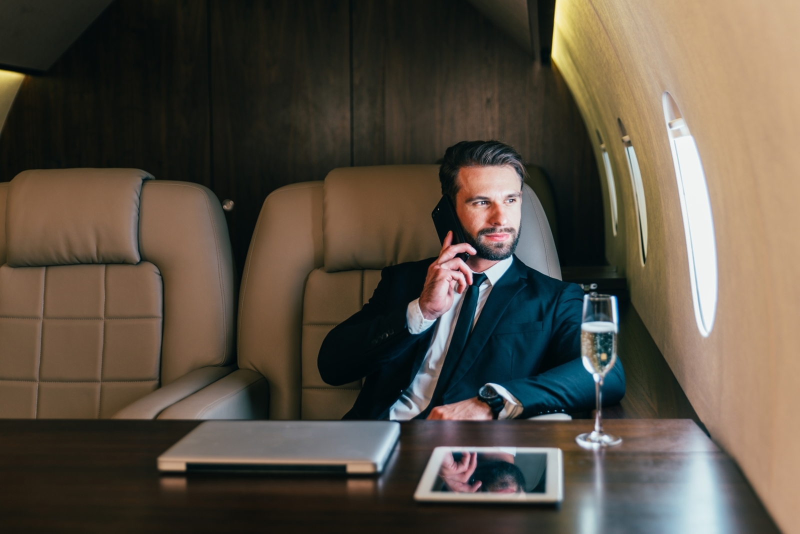 What to Expect When Renting a Private Jet